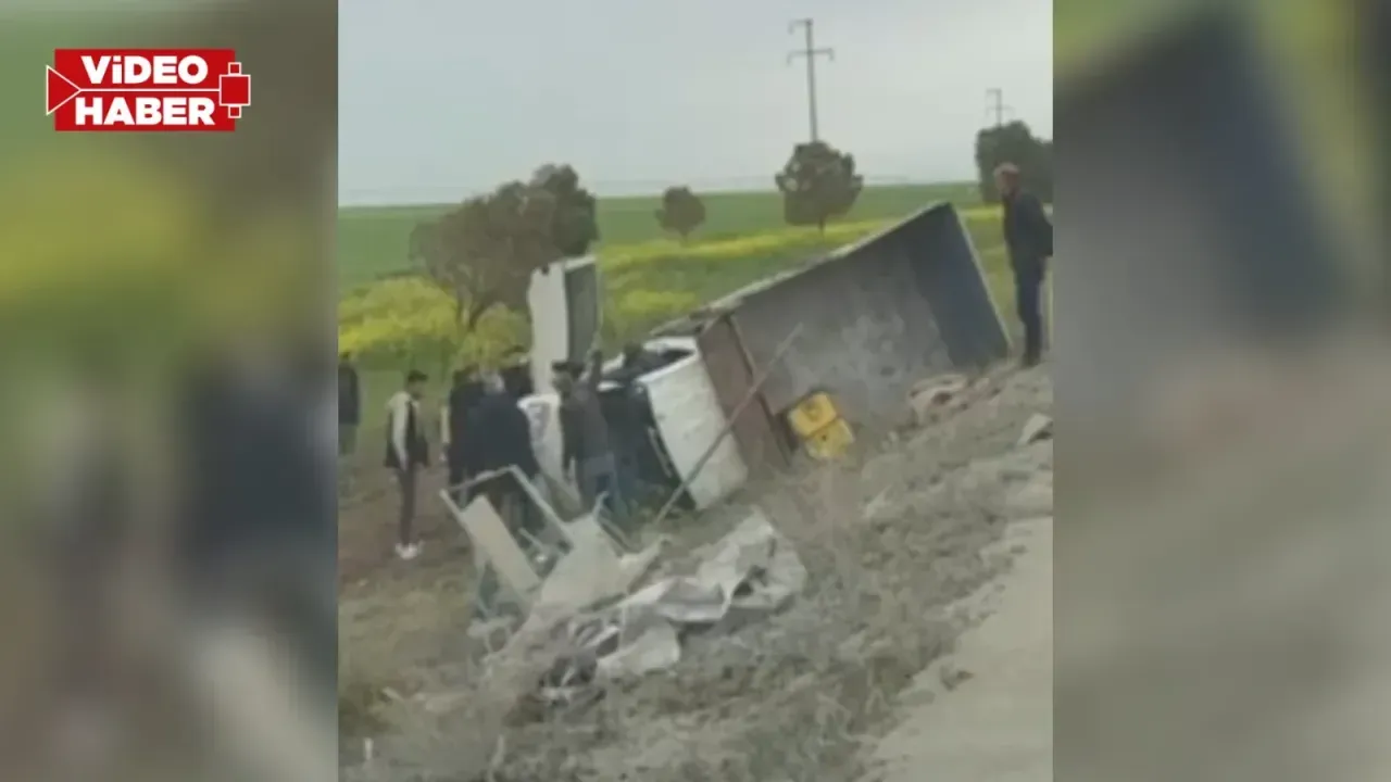 Ceylanpınar'da inşaat işçilerini taşıyan kamyonet devrildi: Yaralılar var...
