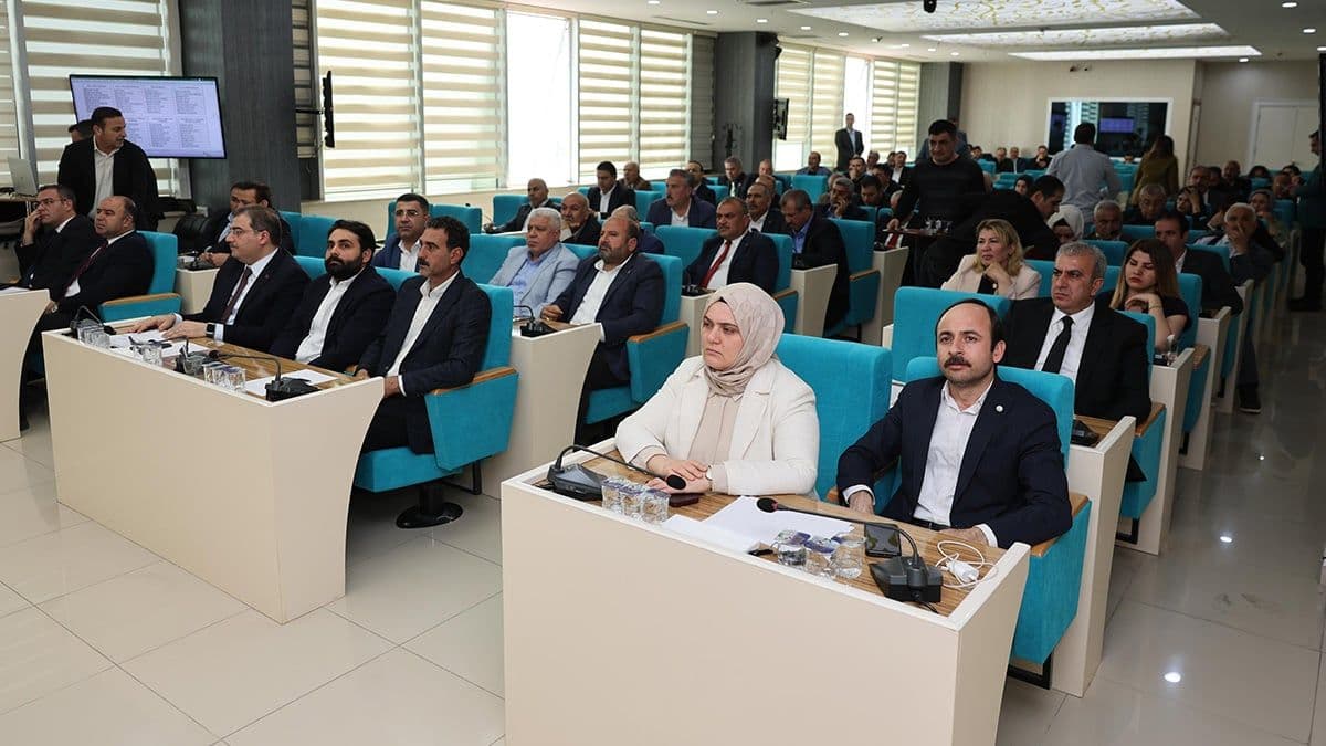 Ceylanpınar Belediyesi'ne ek bütçe! Meclis'ten geçti